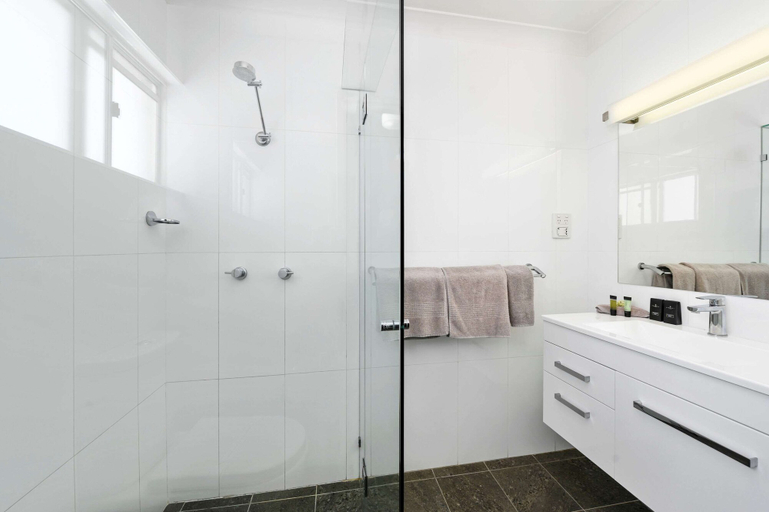 Bathroom 5, Quality Inn Ashby House Tamworth, Tamworth Regional - Pt A