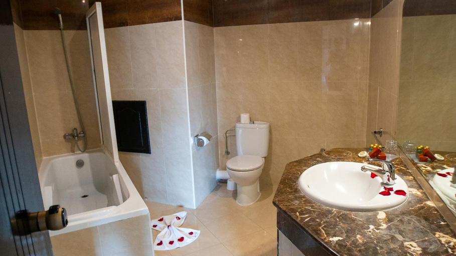 Bathroom 5, Imperial Plaza Hotel, Marrakech