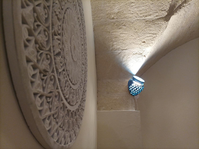 Others 5, Casa Kalu', Taranto