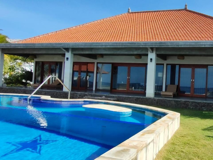 Swimming Pool 4