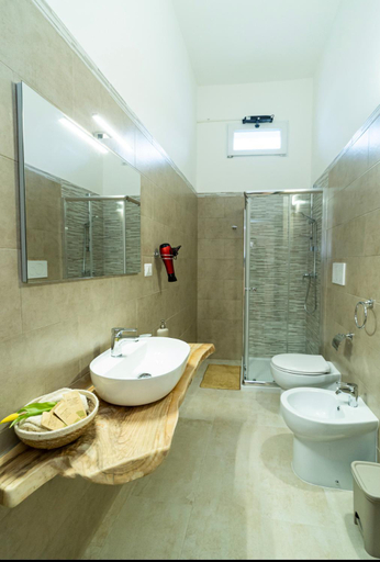 Others 5, L’Arte di Vittorio Bed and Breakfast, Lecce