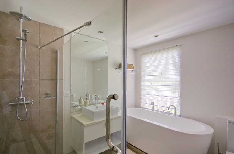 Bathroom 5, Cape Point Seafront Suites & Penthouse with LOV