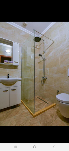 Bathroom 2, Apartments Hillside