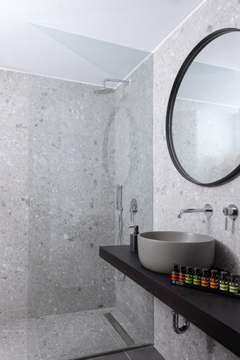 Bathroom 3, Azur Suites, Attica