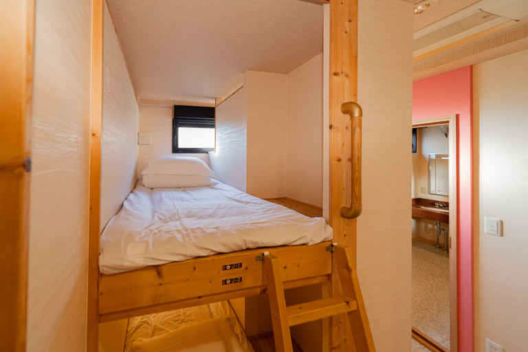 Bedroom 2, 11Capsules (E JOY INN East Nippori Branch), Arakawa