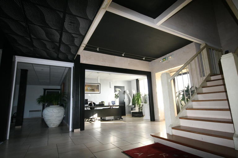 Public Area 2, HOTEL AIR LANE, Aube