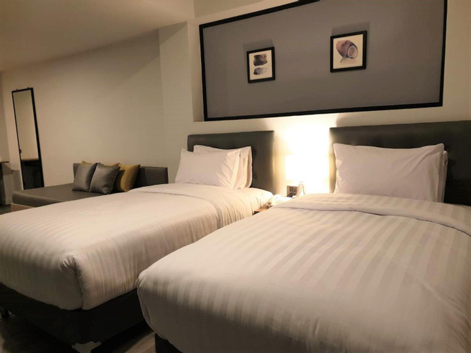 Bedroom 16