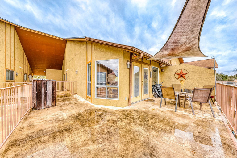 Water Wheel Resort Condo Resort, Comal
