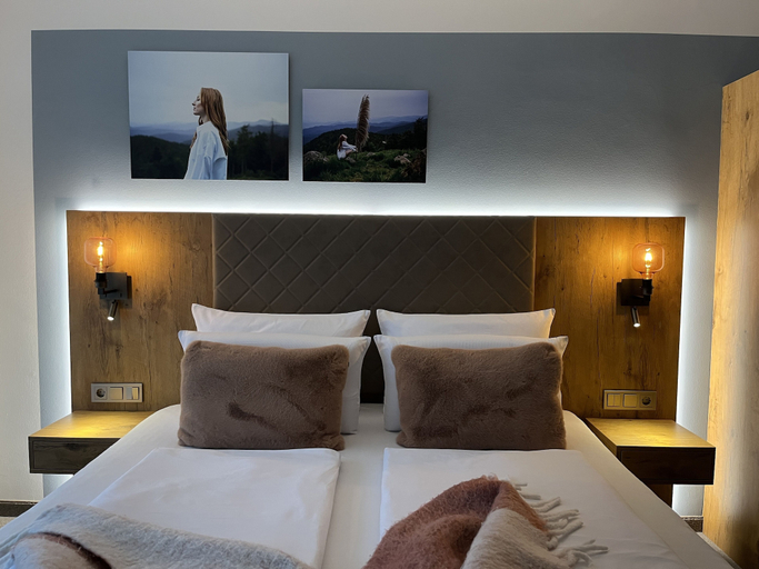 Bedroom 3, Hotel Schlossberg, Breisgau-Hochschwarzwald