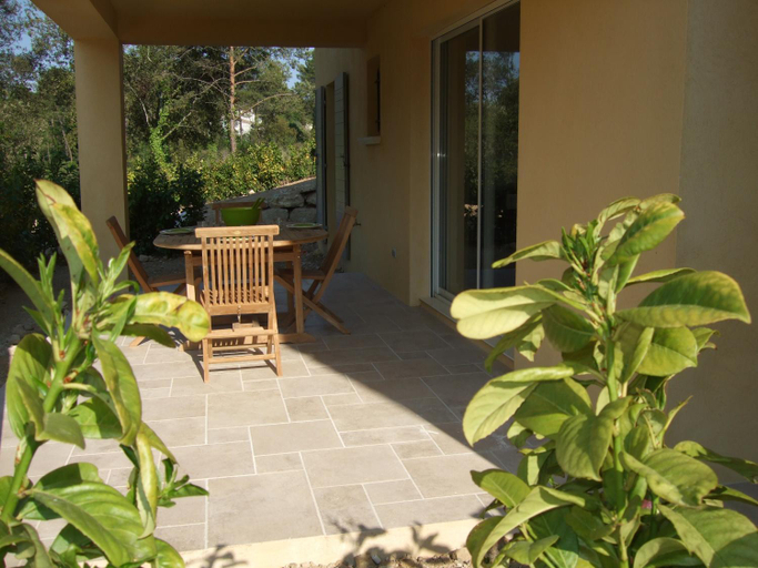 Others 5, Apartment in Montauroux with Pool Forest Views, Var
