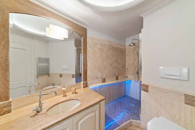 Bathroom 2, BMGA l ViaPaola43 Palace, Rome