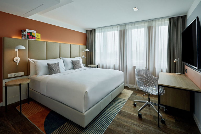 Bedroom 4, The Deutz, a Tribute Portfolio Hotel by Marriott, Köln