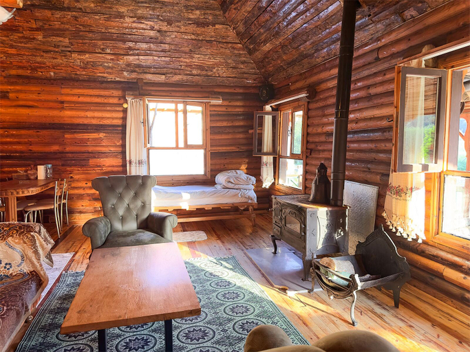Others 4, Aynştayn Chalet, İznik