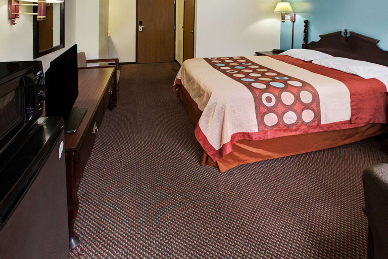Others 5, Super 8 by Wyndham Heath/Newark, Licking