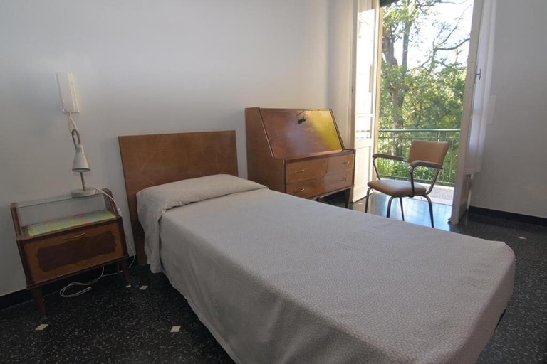 Bedroom 3, Albergo Magenta, Genova