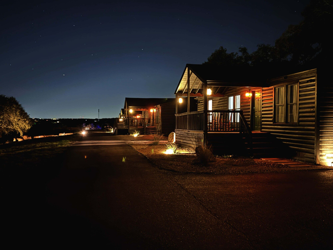 Starlight Horizon, Comal