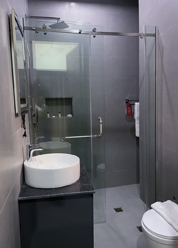Bathroom 4, The Mayrock, AbujaMun