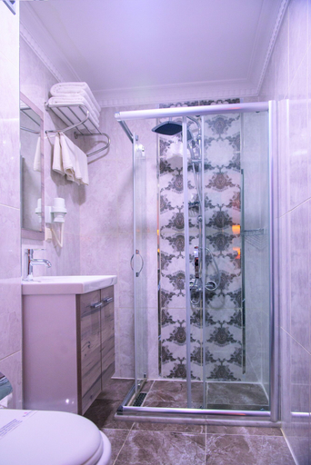 Bathroom 2, Karamans Sirkeci Suites Hotel, Fatih
