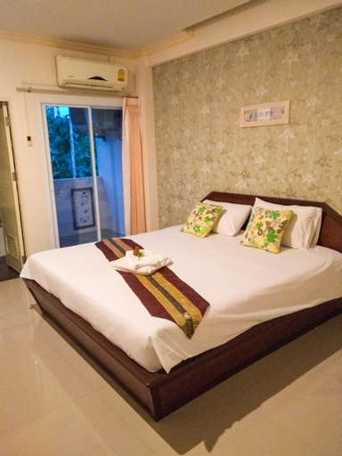 Bedroom 6