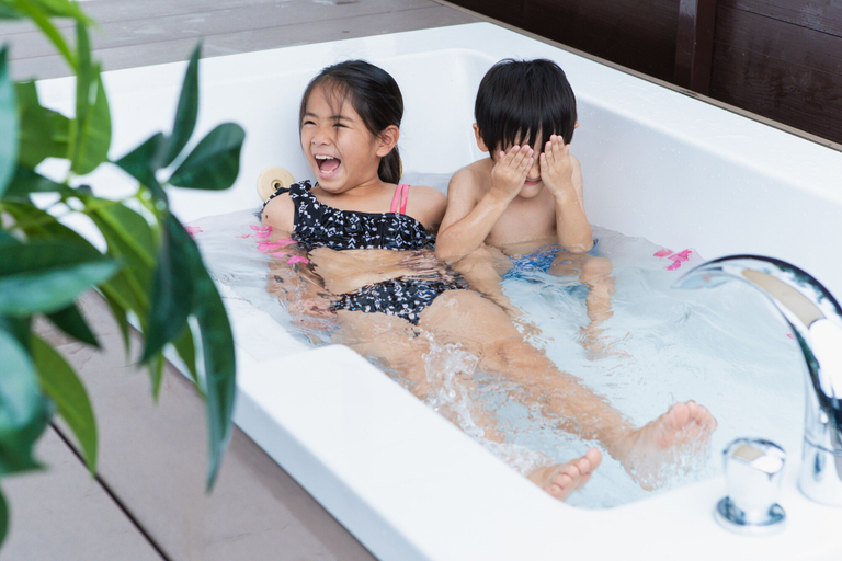 Sport & Beauty 5, Urban Villa Resort ALOHI, Onna