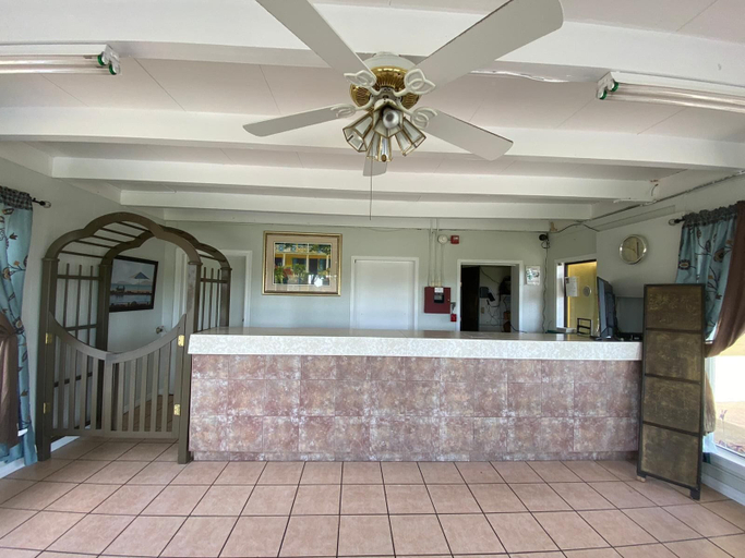 Others 4, Economy Suites, Polk