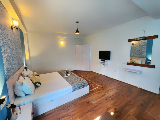 Bedroom 2, Page 3 - Riverside Rooms & Bar, Kullu