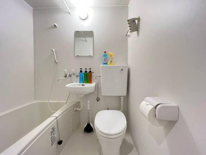 Bathroom, Ikemune Bldg. 3F, Osaka