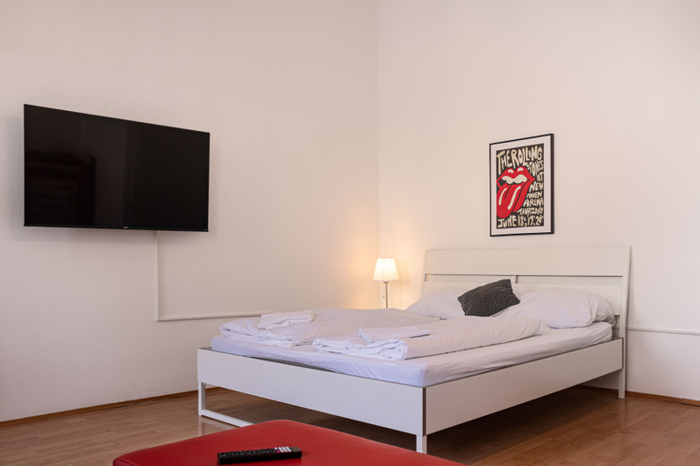 Bedroom 3, Friendly 3BR shared Apt-WienerStadthalle, Wien