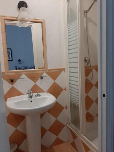 Bathroom 5, Casa Consell Bailen, Guest House, Barcelona