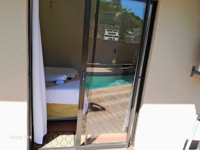 Bathroom 4, Nqabanqaba B&B, Uthungulu