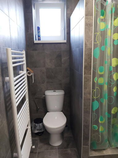 Bathroom, BeKiVi apartmany, Dunajská Streda