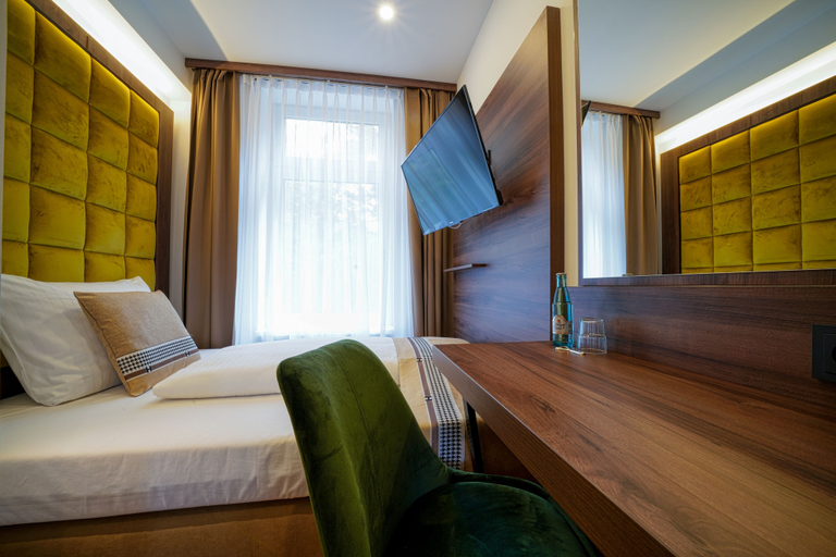 Bedroom 4, Zentrum Hotel Stade, Stade