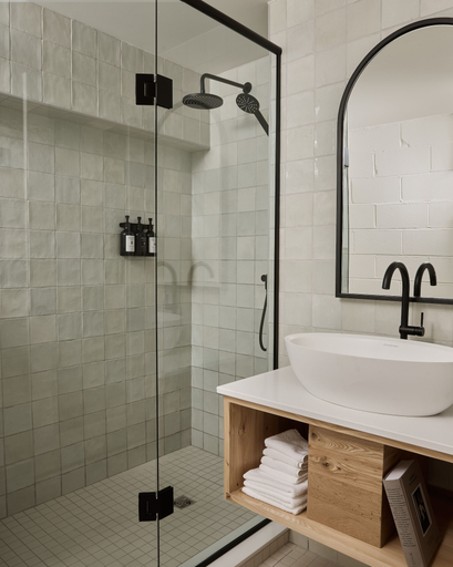 Bathroom 4, The Smith Hotel, Frontenac