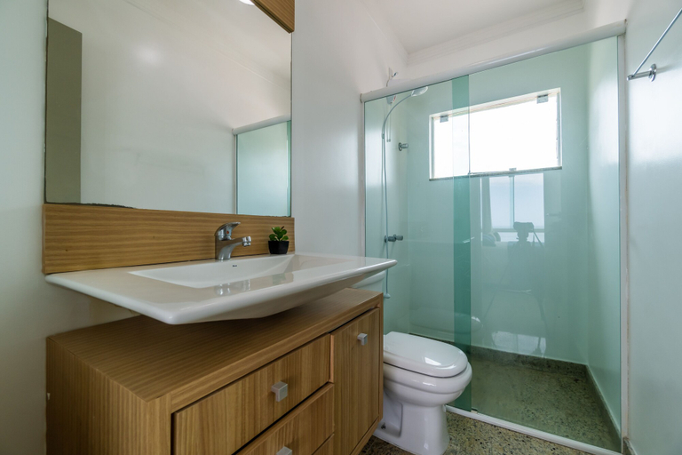 Bathroom 4, Triplex Pé na Areia - Bombinhas, Bombinhas