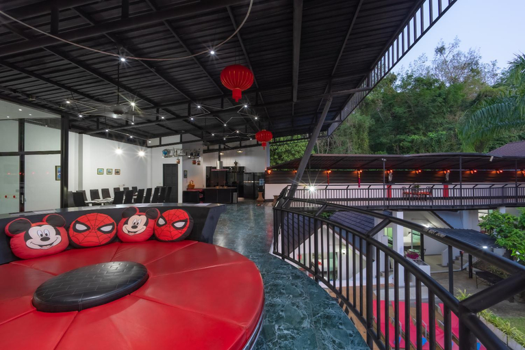 Food & Drinks 5, Villa Nap Dau 10 Br For Big Group 20 People, Pulau Phuket