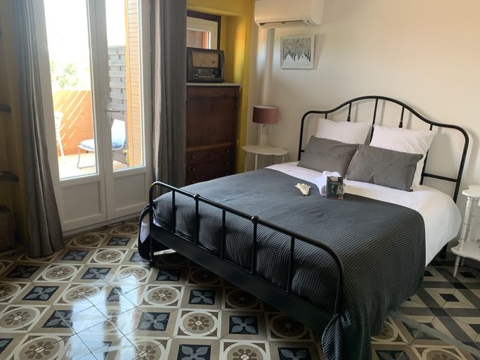 Bedroom 5, Lo Componaïro, Hérault