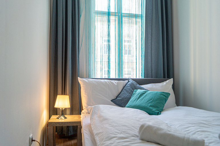 Bedroom 2, Pleasant 3BR shared Apt-WienerStadthalle, Wien