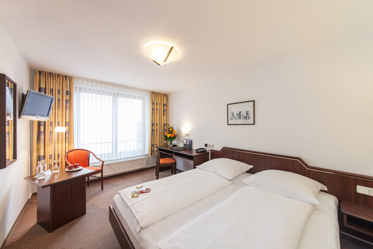 Bedroom 3, Hotel Strijewski, Wolfsburg
