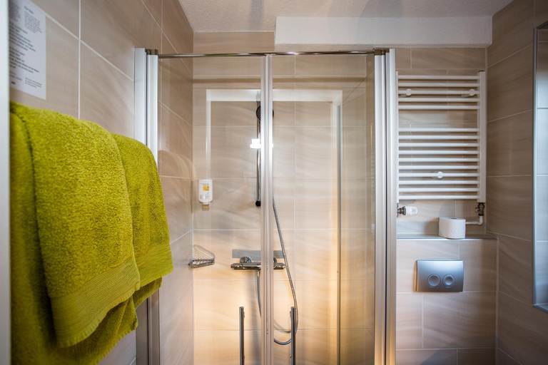 Bathroom 5, Hotel Wagner Am Marktplatz, Heilbronn