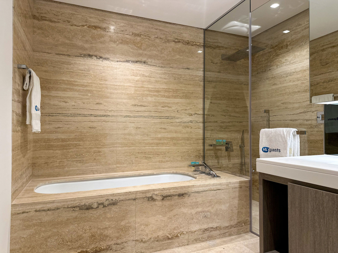 Bathroom 4, HiGuests - The Sterling by Omniyat, Dubai