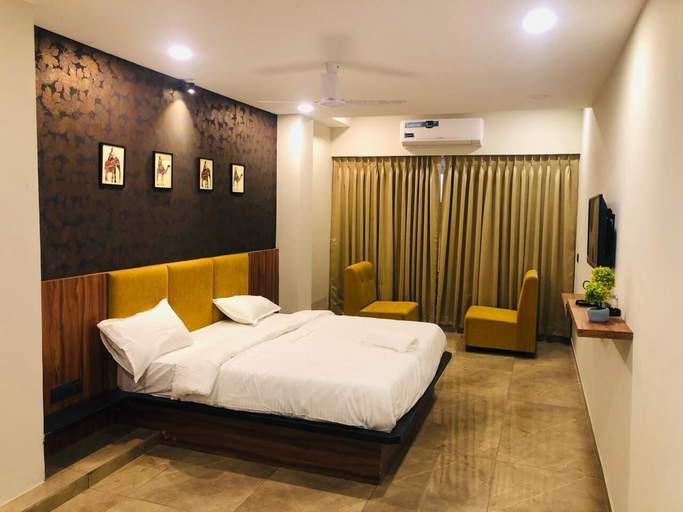 Bedroom 3, The Grand Unity, Narmada
