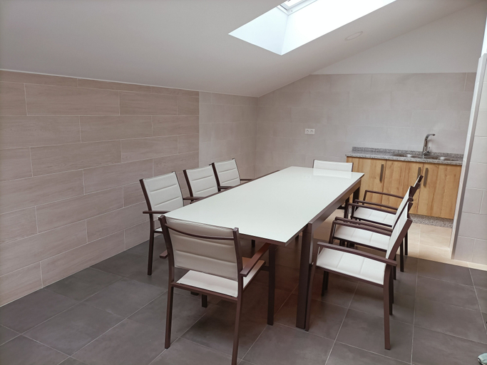 Others 5, ALBERGUE VALIN LAMA, Lugo