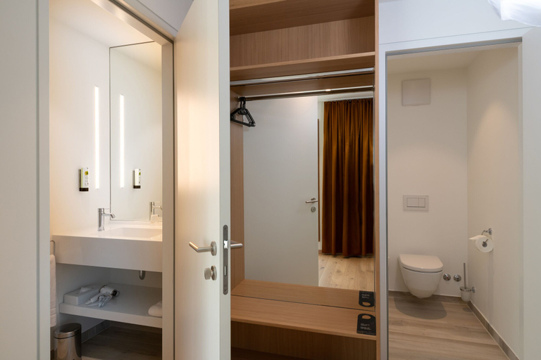Bathroom 4, Best Western Hotel Spinnerei Linz, Linz