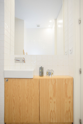 Bathroom 3, Liiiving - Alegria Charming Apartment, Porto