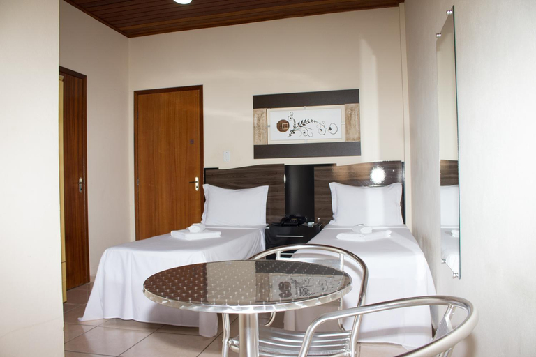 Bedroom 2, Gabvini Hotel, Lima Duarte