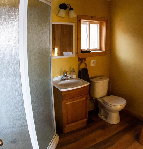Bathroom 4, Myers Cave Resort, Frontenac