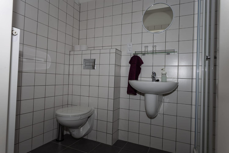 Bathroom 2, Penzion Zivec - restaurace a ubytovani, Písek