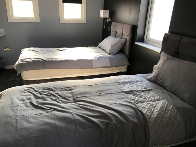 Others 2, Cozy Rooms, Sefton