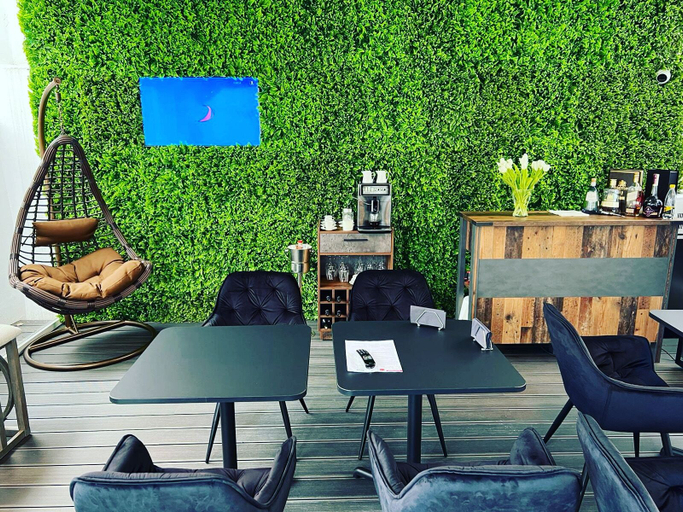 Food & Drinks 4, La Vila Maria, Municipiul Bucuresti