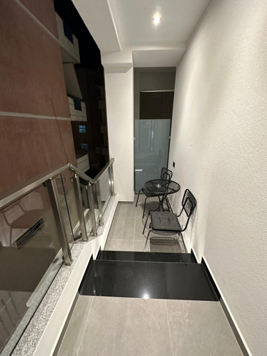 Others 4, Villa Idrizi, Sarandës